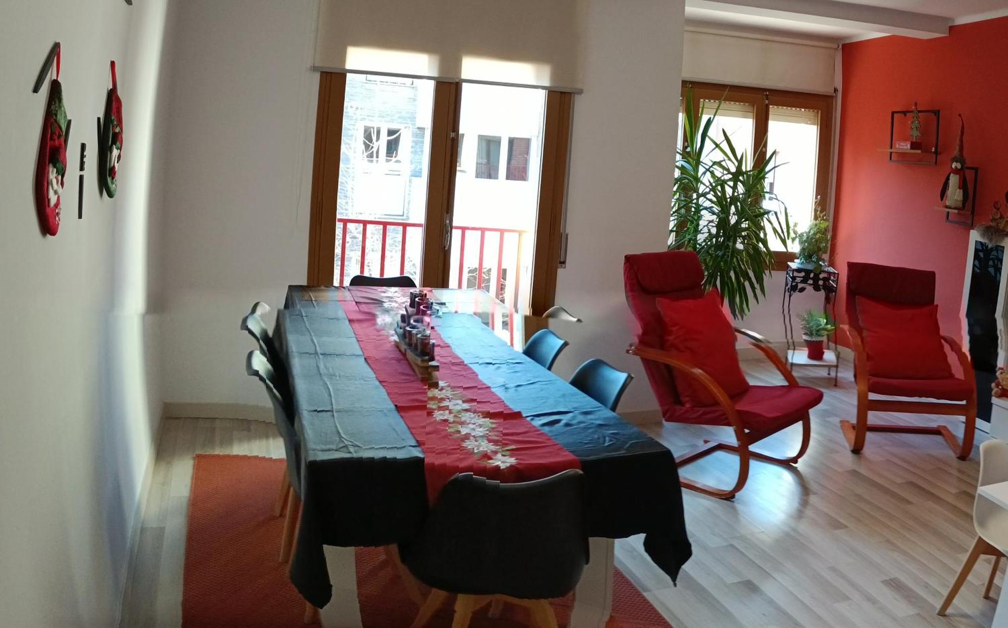Apartamento Confort I La Seu d'Urgell Buitenkant foto
